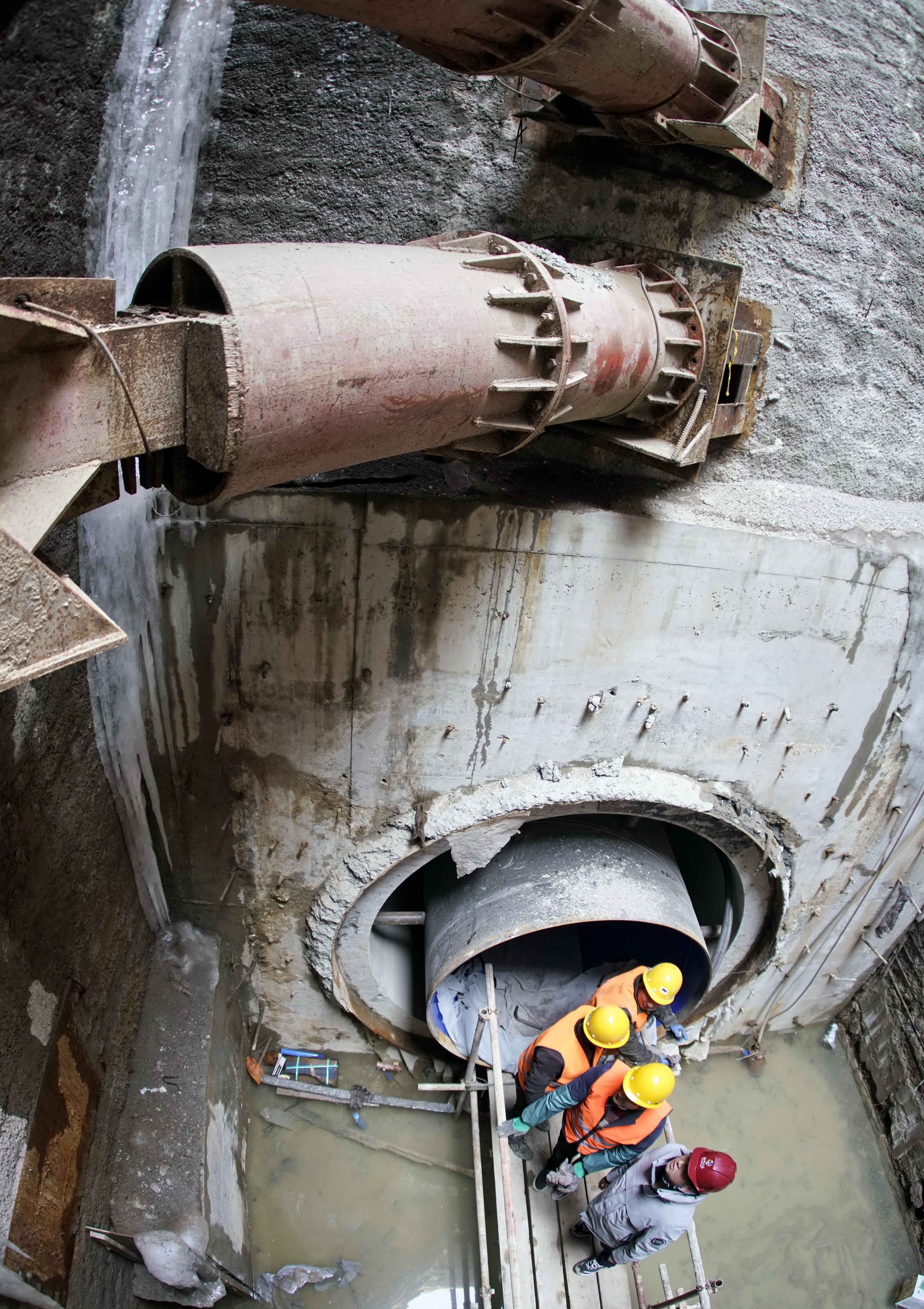 北京热浸涂塑钢管助力南水北调大兴支线复工，地下巨龙精准“穿针引线”