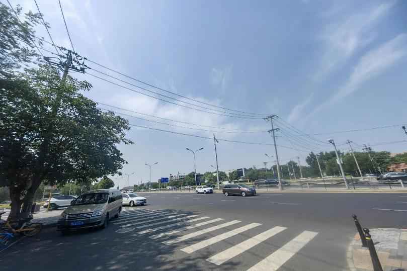 首都电力入地工程：隐藏电线，焕新城市！