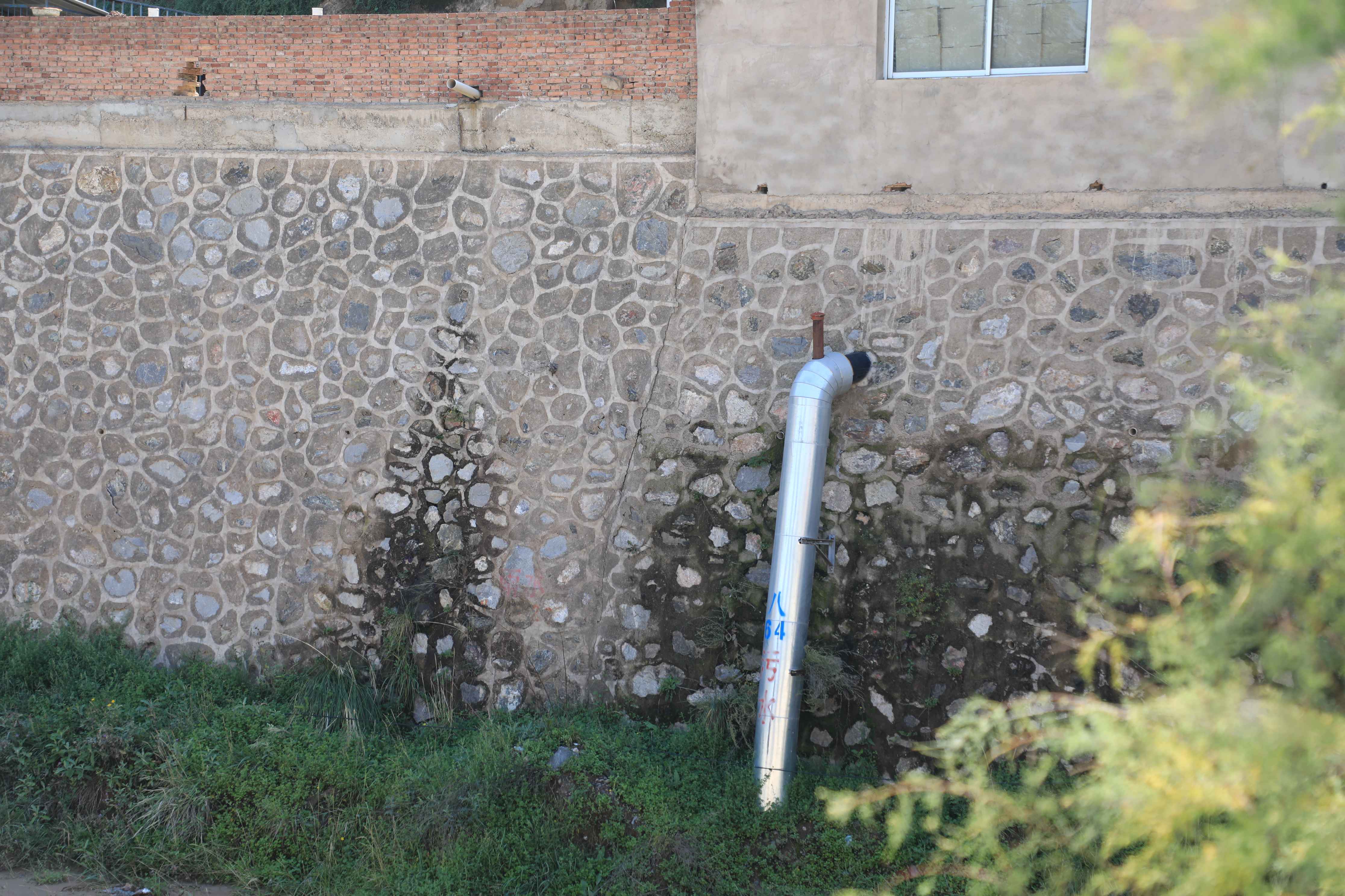 热浸塑钢管涂塑管质保助力雷坛河告别黑臭