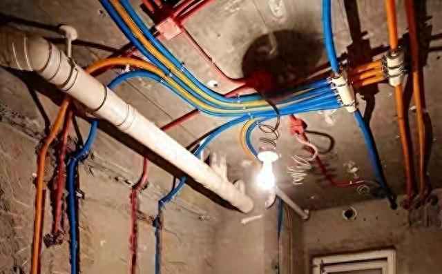 电力埋墙管 电线不要再埋墙了！建议学习广东人的做法,那叫一个聪明,晒晒