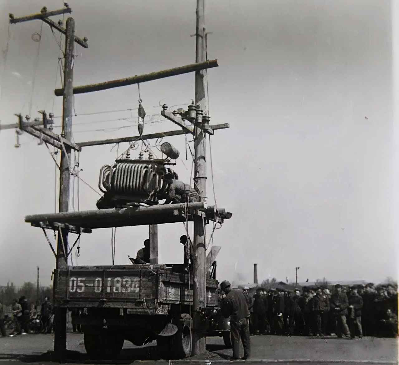 奥仁格管道：岳阳方形电力管的发展传奇，姚军良不忘党恩话电力从无到有谋发展