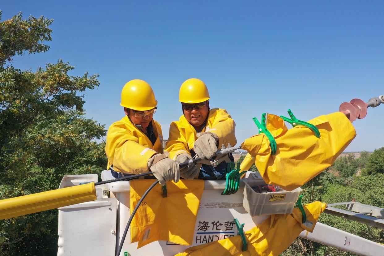 吐鲁番电力管生产：电力血管通田间，智慧灌溉助升级