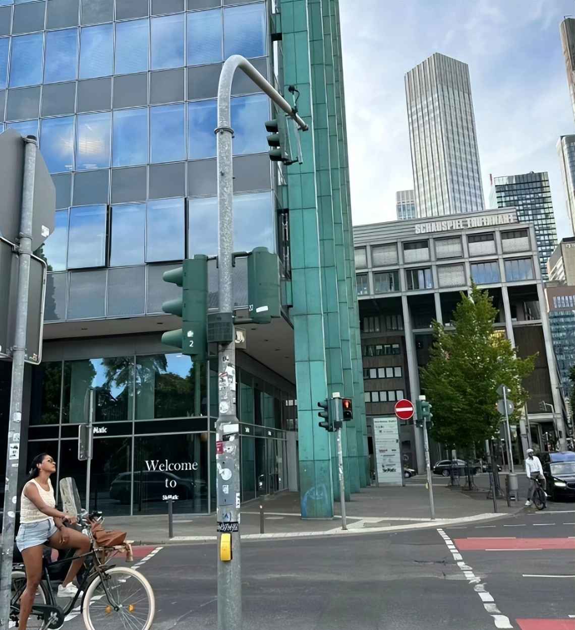 电力配管图 日本电线如 “蛛网”，德国全地下：各国布线，藏着多少实力差距？