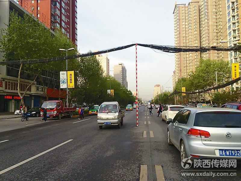 城市线缆安全隐患：竹竿支撑乱象调查