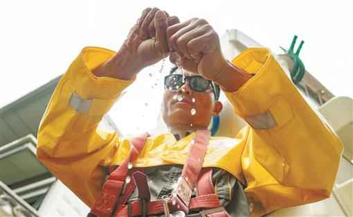 奥仁格管道：绝缘电力管守护长沙电网，致敬高温下的电力英雄