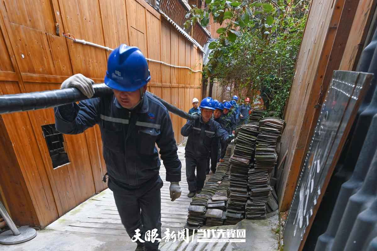 贵州PVC电力管批发助力：凯里供电局木质连片村寨消防电改，保障群众用电安全满意