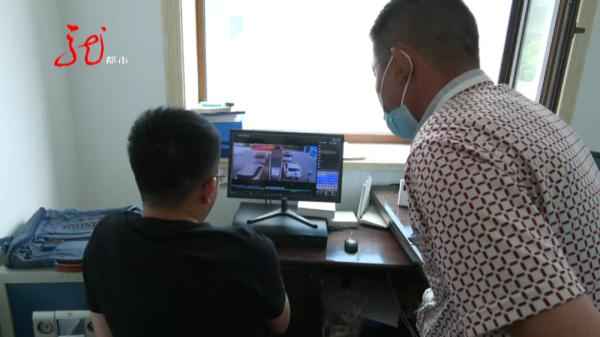 哈尔滨车主加油奇遇：52升油箱竟加出62升油，真相何在？