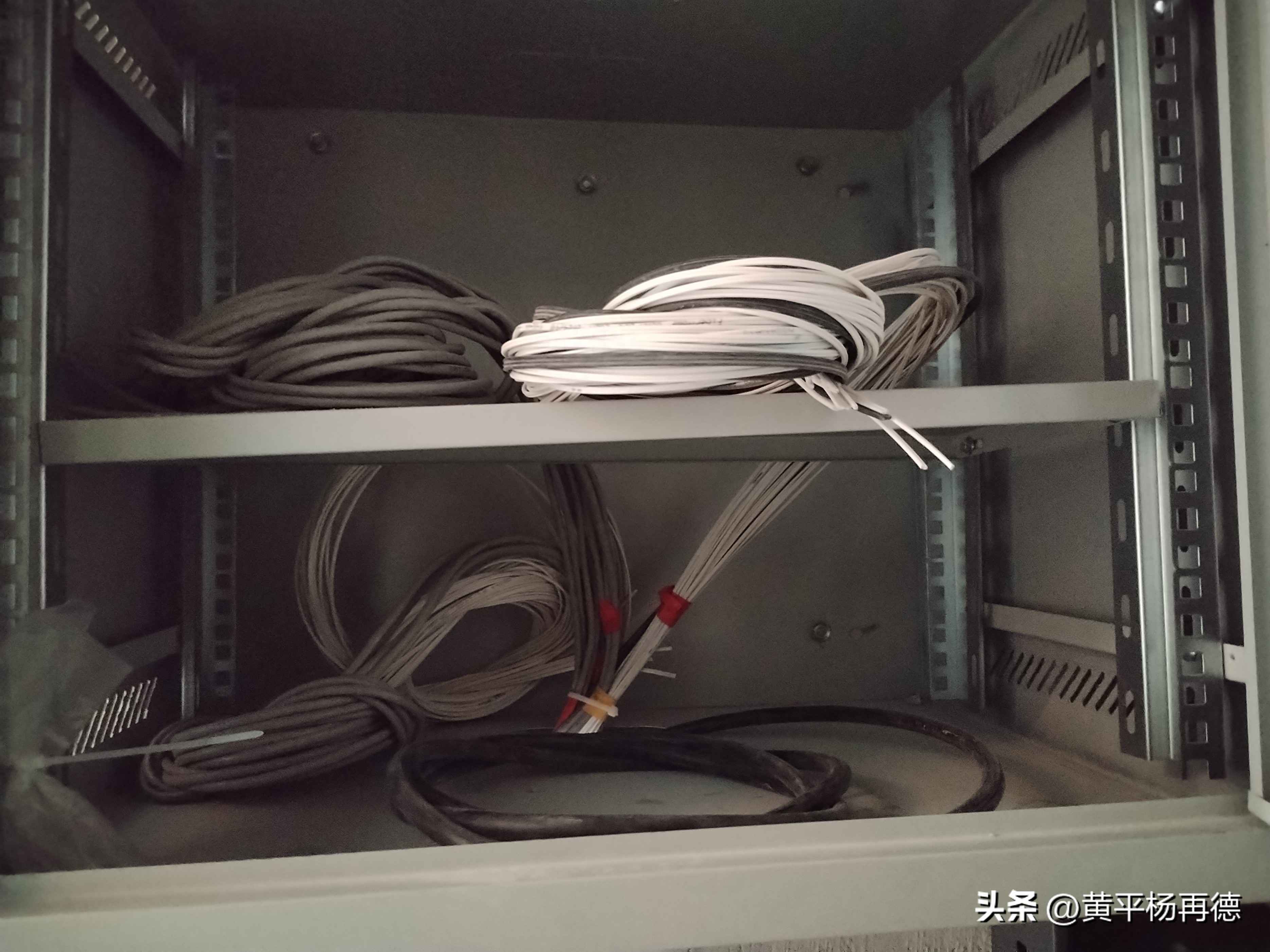 PVC电力排管收费解析：8元一米网线，包工包料真的贵吗？